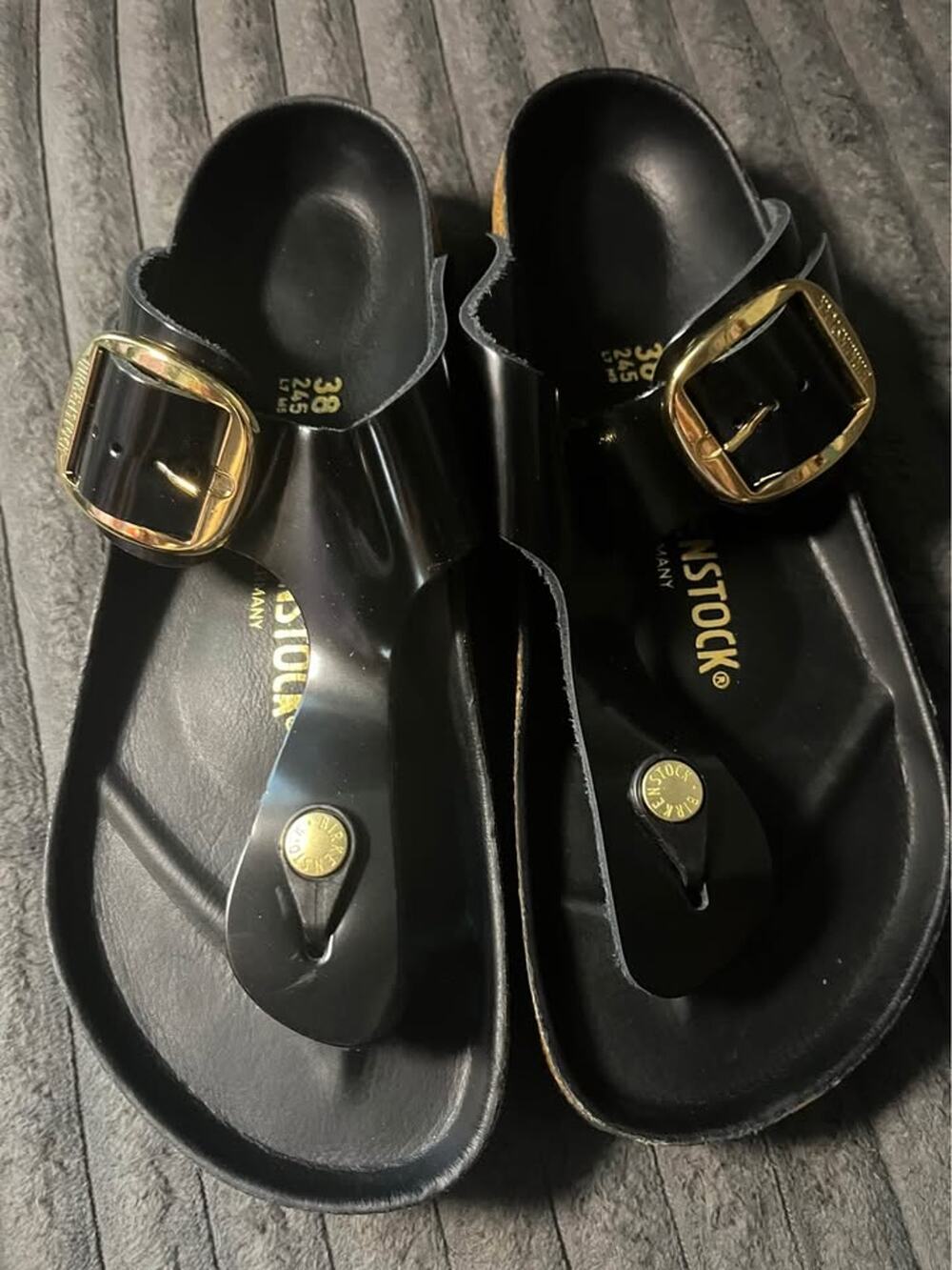 Birkenstock Gizeh Big Buckle Sandals Size 38 NEW patent leather gold big buckle